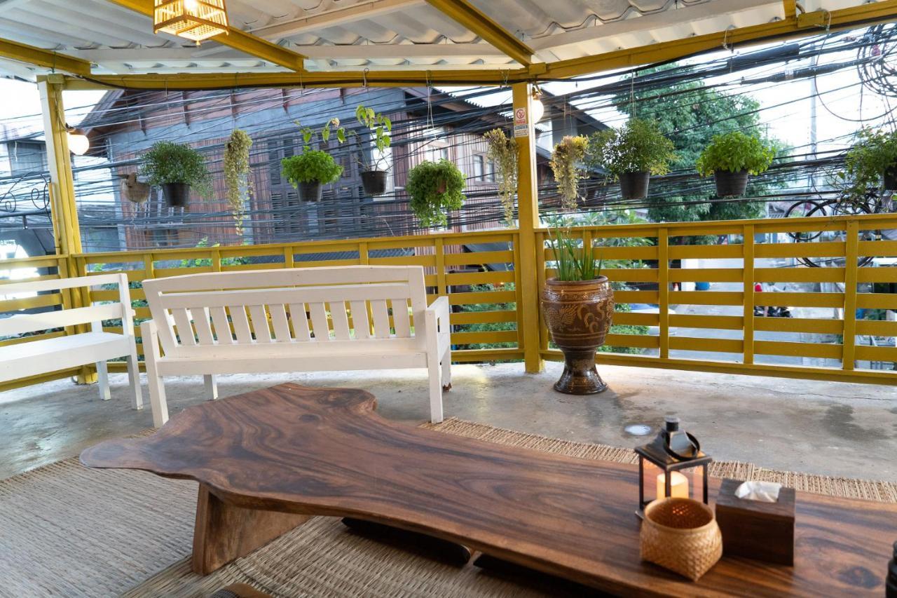 Past Tense Hostel Chiang Mai Exterior foto