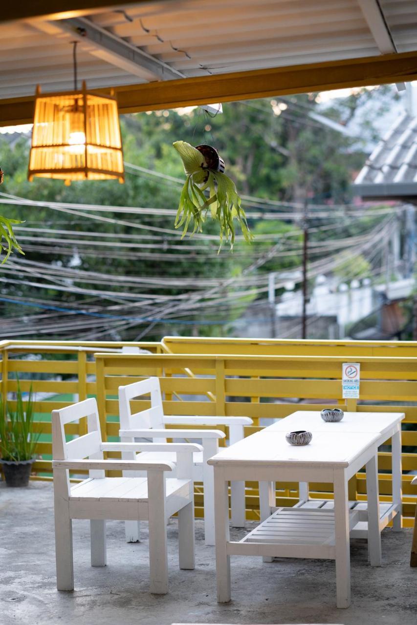 Past Tense Hostel Chiang Mai Exterior foto